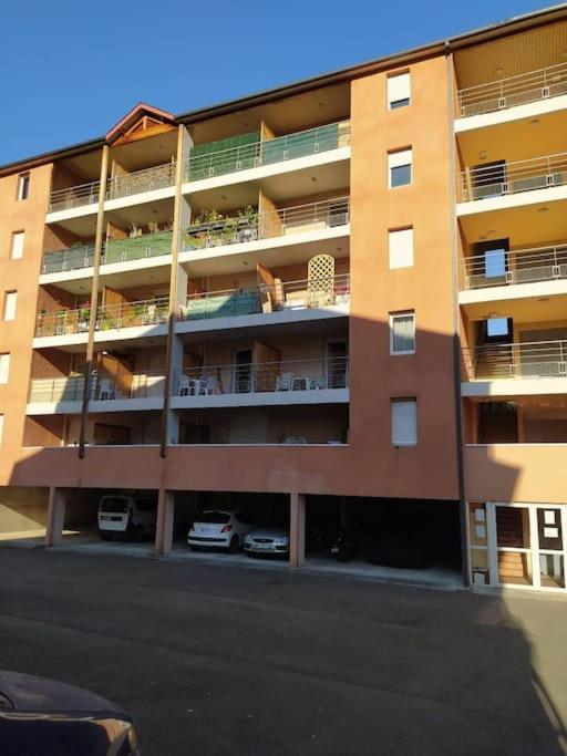 Joli Appartement T2 Tres Bien Situe, Parking Couvert Lourdes Dış mekan fotoğraf